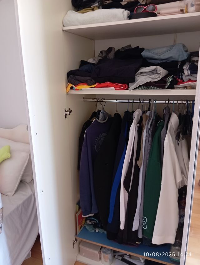 afertaaaa armario 
 de 4 puertas