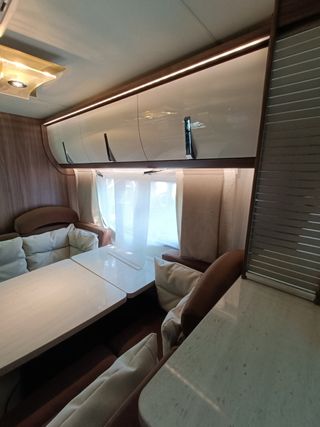 Caravana Burstner Averso Top 560 TK 