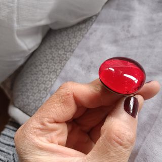Anillo grande piedra roja