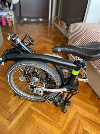 Brompton con borsa e custodia per il trasporto