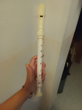 Flauta dulce blanca