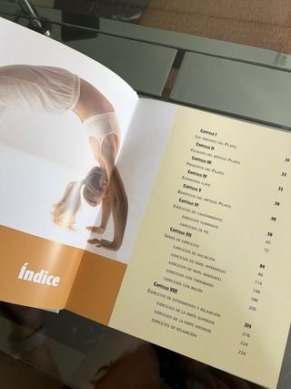 Libro Atlas Ilustrado de Pilates