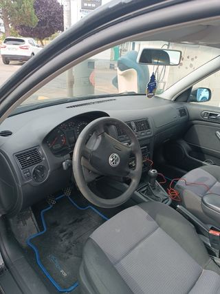 Volkswagen Golf 2002