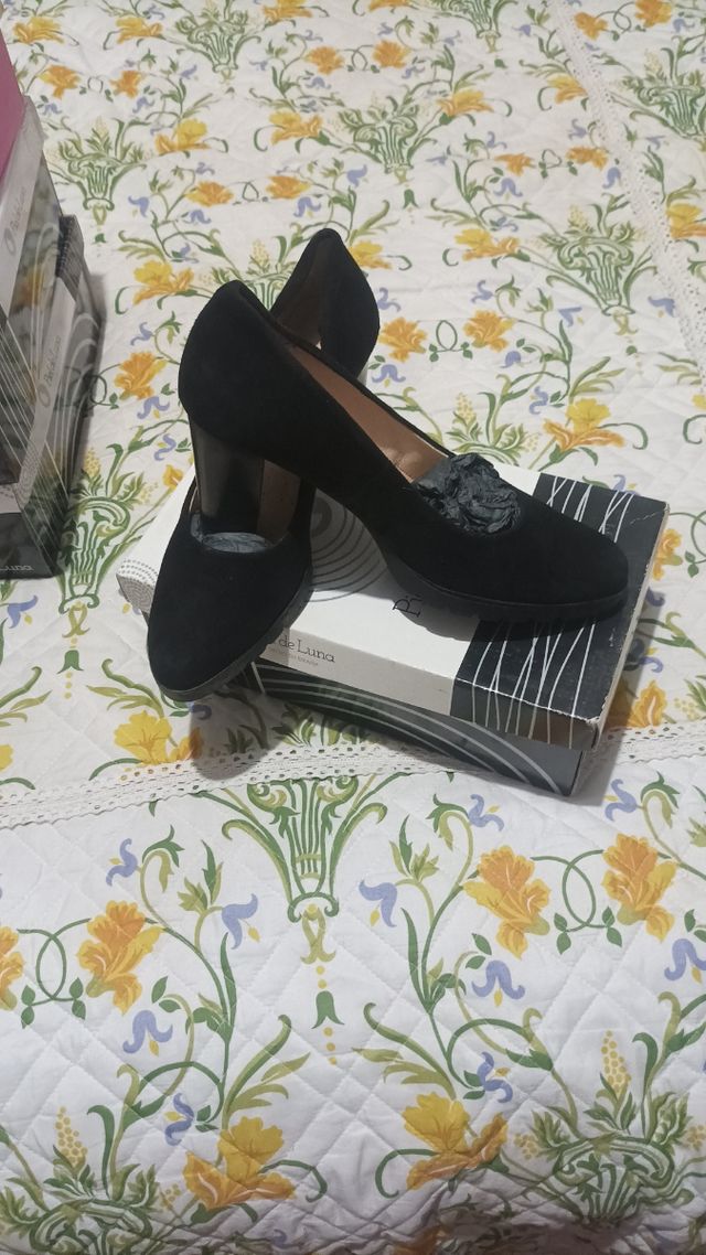 Zapatos negros Pie de Luna