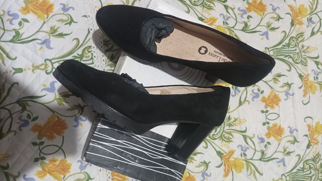 Zapatos negros Pie de Luna