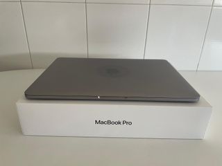 MacBook Pro Retina 13” (2019) - 16 GB RAM, 256 SSD