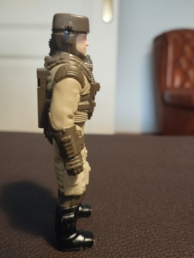 FIGURA ROBOTIX TYRANNIX PILOT 1986