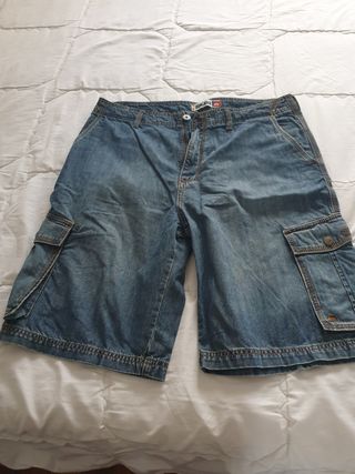 Quiksilver,Carhartt, Green coast,Jack and Jones.
