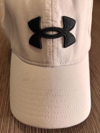Cappello Under Armour bianco