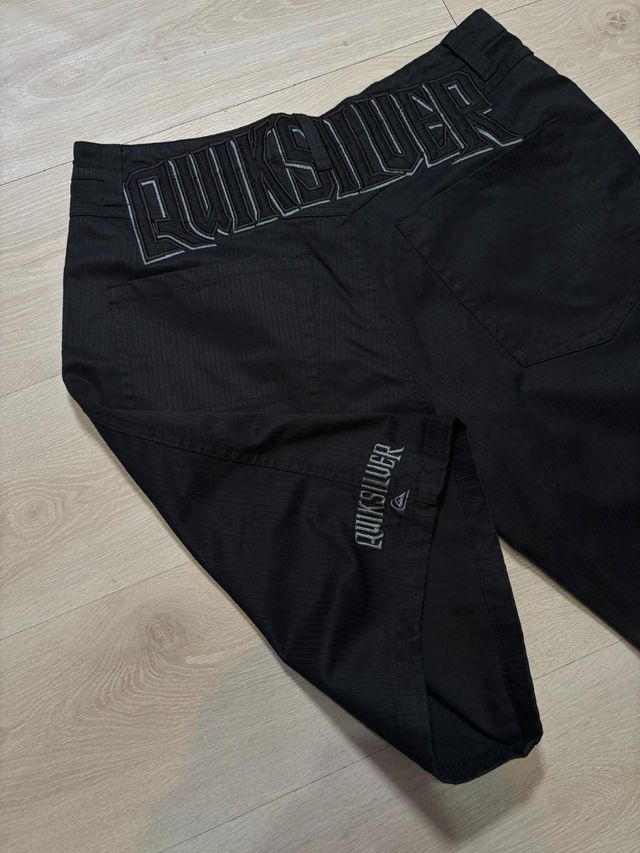 Pantalones cortos Quiksilver negros vintage y2k