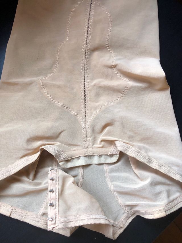 Body moldeador vintage beige