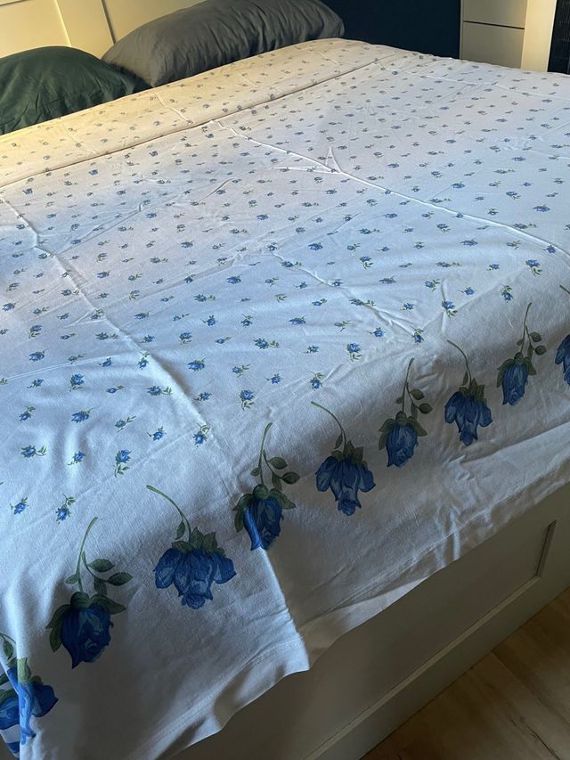 Lenzuolo singolo, fiori blu