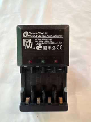 Caricabatterie MW 5 ore Ni-Cd Ni-Mh