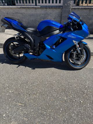 Kawasaki ZX-6R Azul