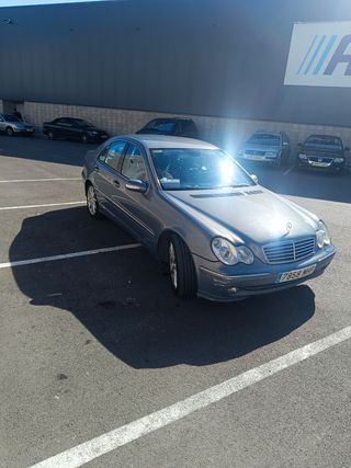 Mercedes-Benz Clase C 2004