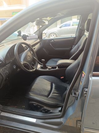 Mercedes-Benz Clase C 2004