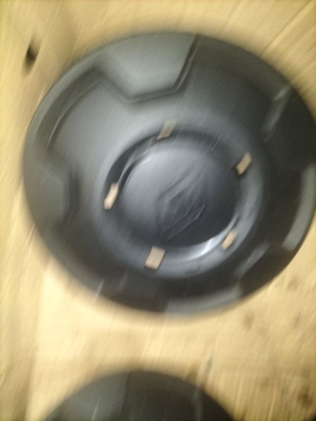 Tapacubos Renault Máster (4 unidades)