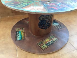 Mesa bobina cable vintage Ruta 66 decorada a mano