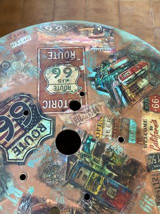 Mesa bobina cable vintage Ruta 66 decorada a mano