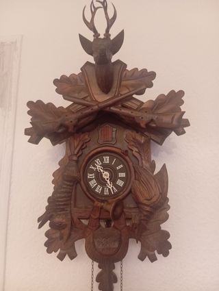 Reloj cuco antiguo de madera Maquinaria mecánica