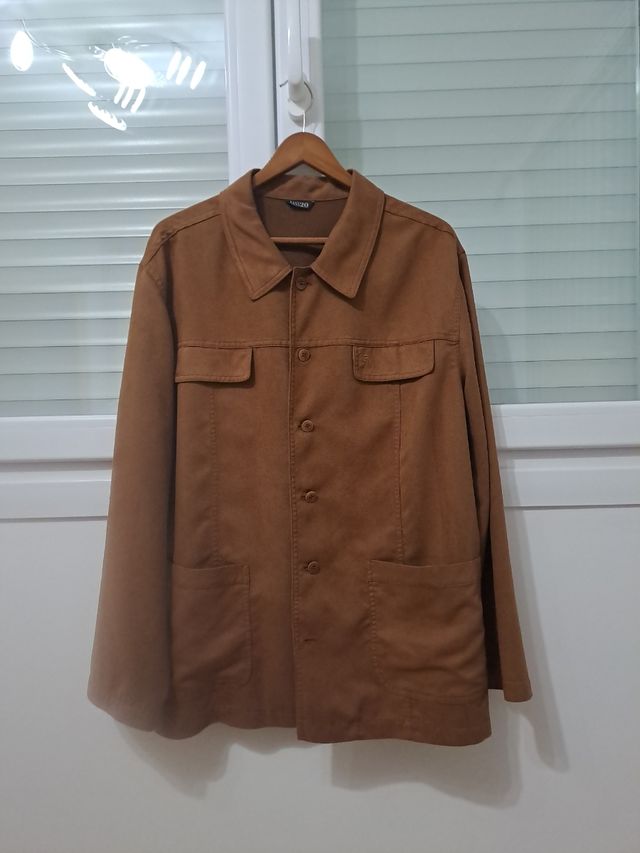 Americana ante marrón