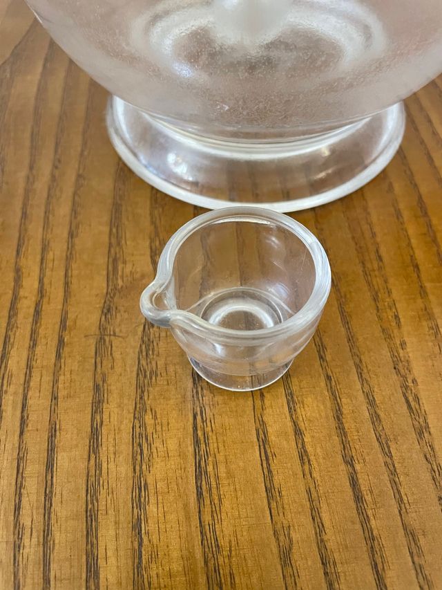 Mortero pequeño de farmacia o laboratorio