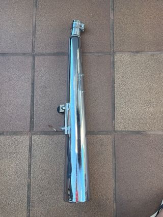 Sillín y tubo de escape Yamaha 250cc