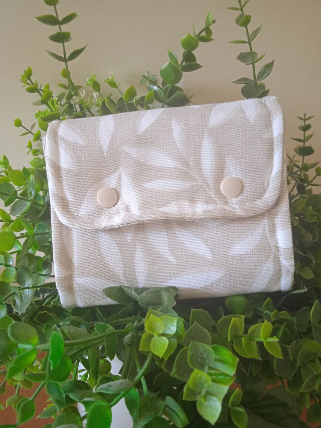 Tarjetero tela beige 