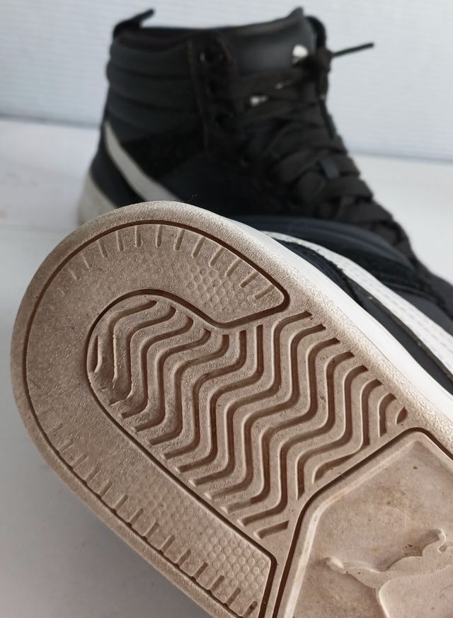 Zapatillas Puma altas negras