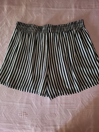 Bermudas rayas blanco-negro