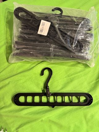 10 Perchas Extensoras Plásticas Negras