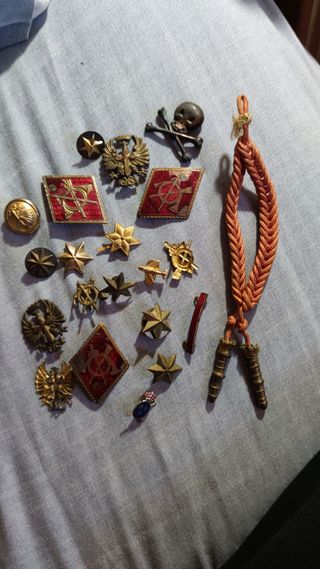Lote insignias militares