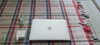 MacBook Air A1466 - Silver
