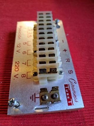 Regleta fusibles caravana Tuset