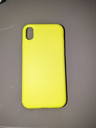 Custodia in silicone giallo per iPhone XR