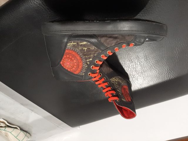 Bambasniña - negras con deles rojos