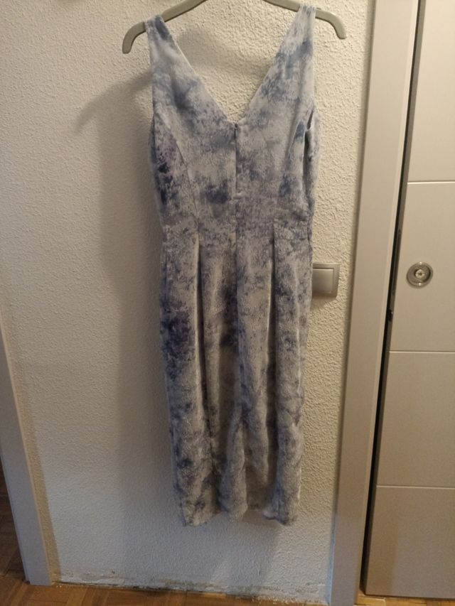 Vestido largo azul y blanco