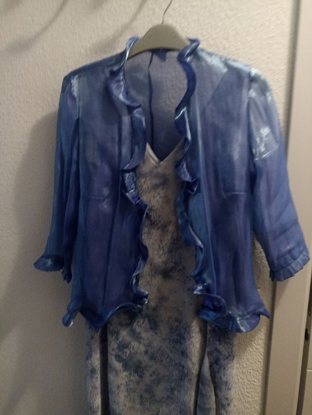 Vestido largo azul y blanco