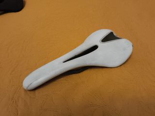 Sella bici Selle Italia carbonio usata