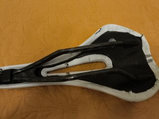 Sella bici Selle Italia carbonio usata