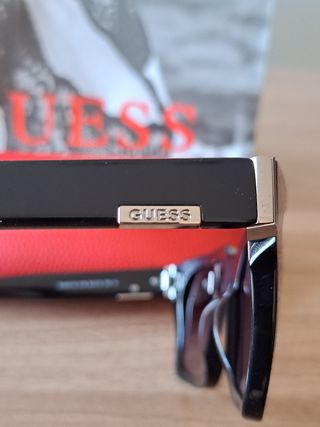 Gafas sol Guess - Negras