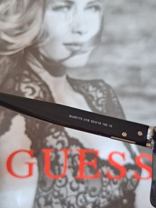 Gafas sol Guess - Negras