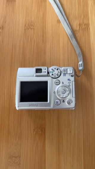 Nikon Coolpix 4600 - Cámara compacta