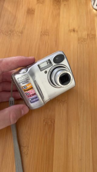 Nikon Coolpix 4600 - Cámara compacta