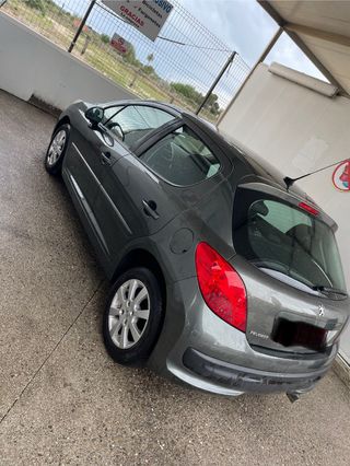 Peugeot 207 2009