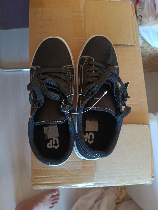 Zapatillas Unisex Negras