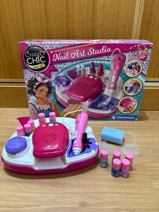 Estudio de uñas Crazy Chic Clementoni