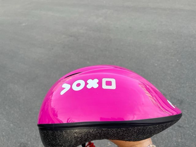 Casco niña/niño rosa Vox