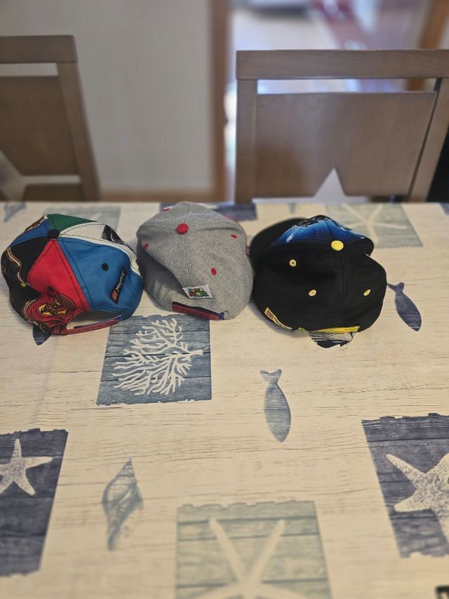 3 Gorras niños H&M