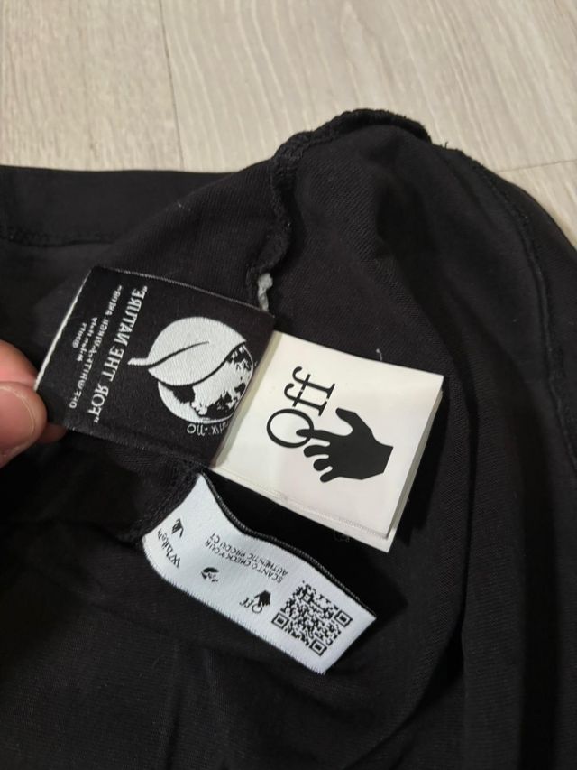 Camiseta Off-White negra - Talla M